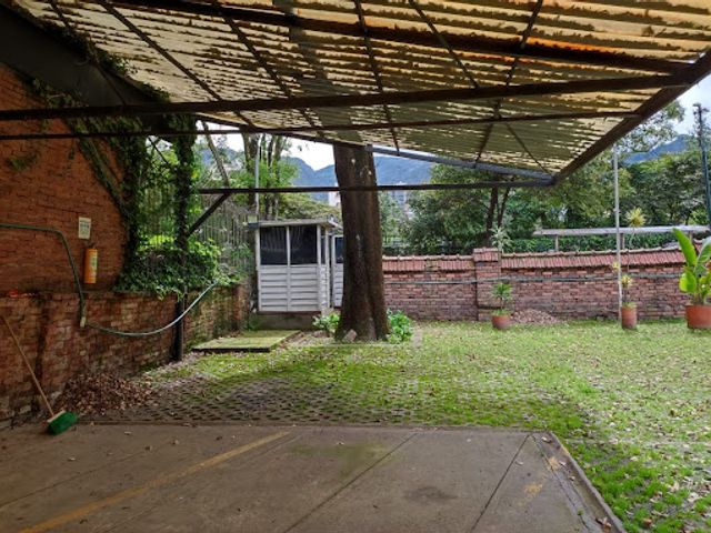 place photo 19