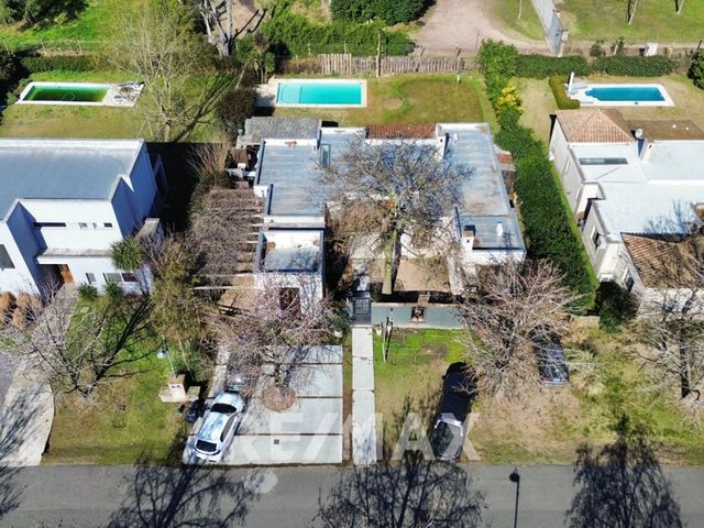 place photo 64