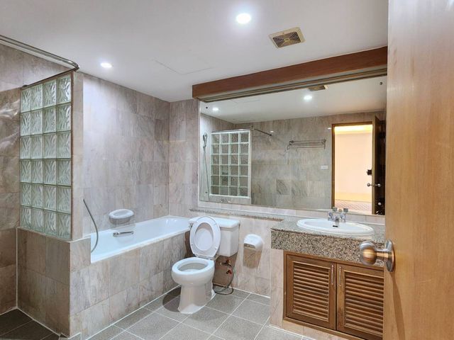 place photo 38
