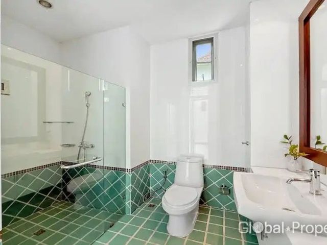 place photo 32