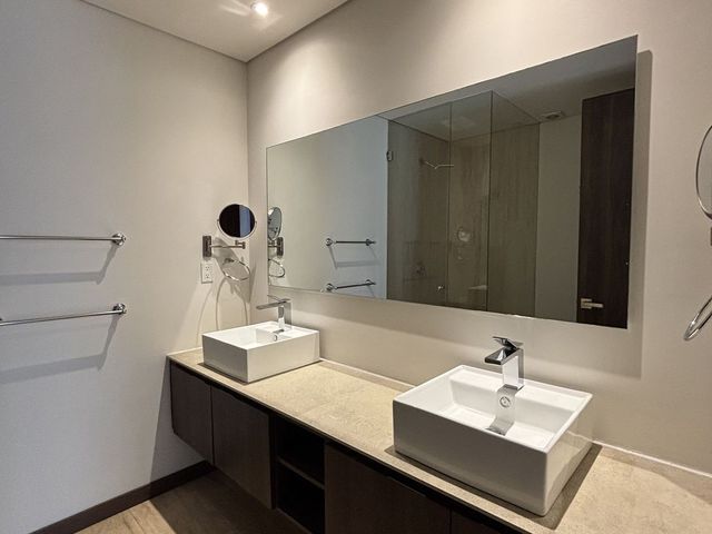 place photo 44