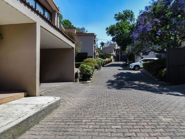 place photo 25