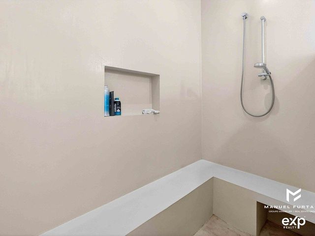 place photo 45