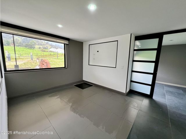 place photo 53