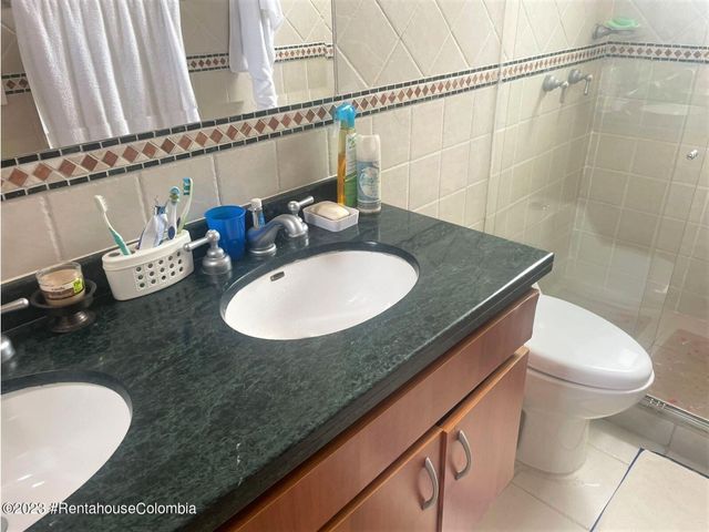 place photo 40