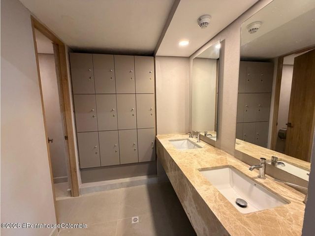place photo 51