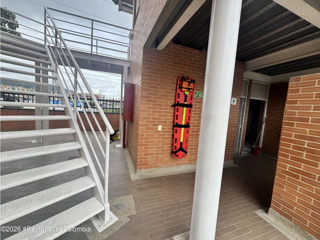 place photo 48