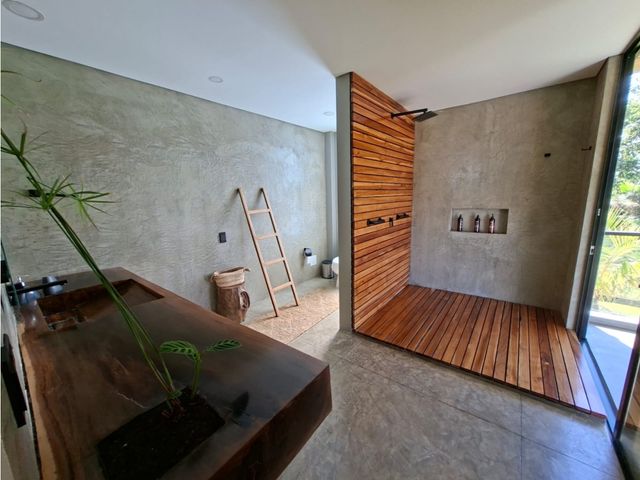place photo 48