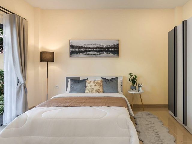 place photo 65