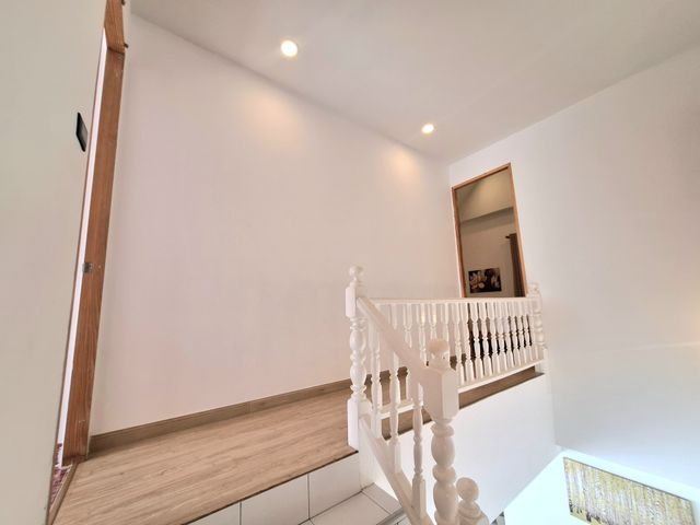 place photo 53