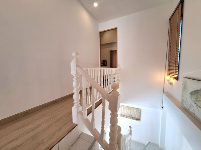 place photo 52