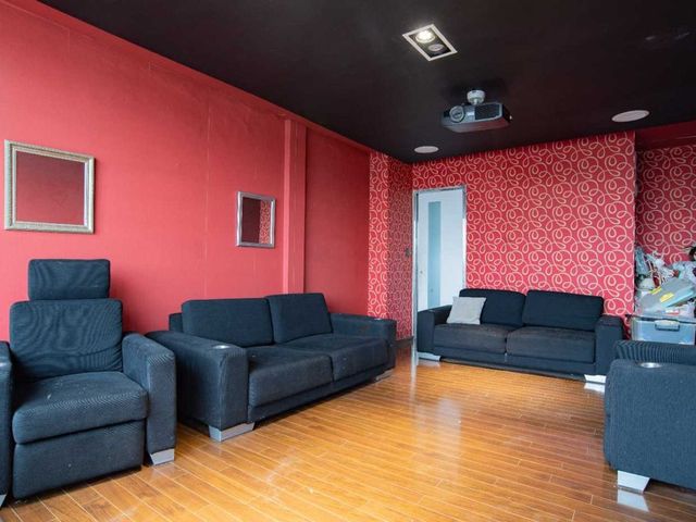 place photo 54