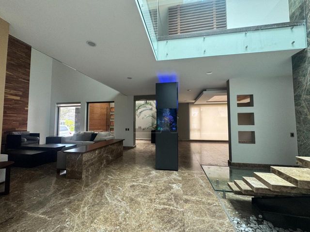place photo 80