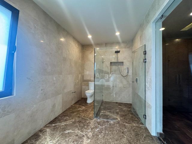 place photo 49