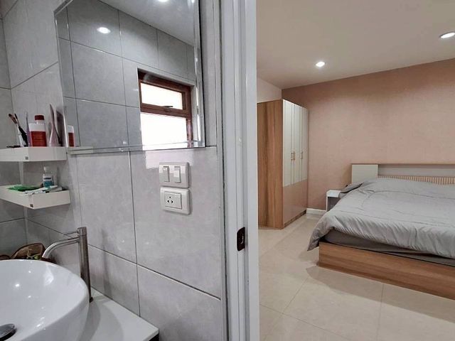 place photo 75