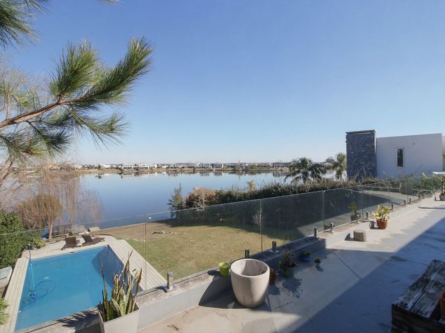 place photo 39