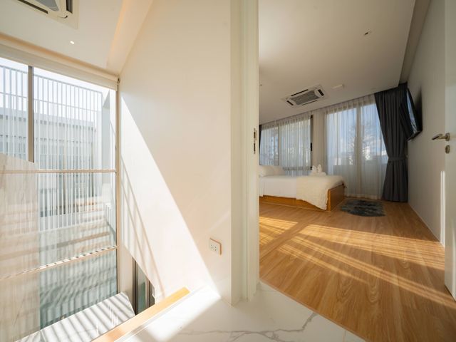 place photo 70