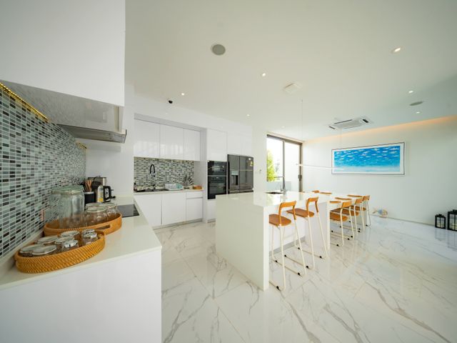 place photo 163