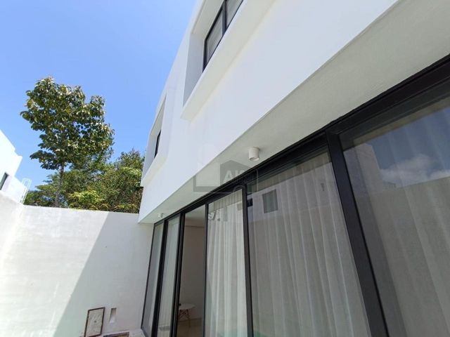 place photo 56