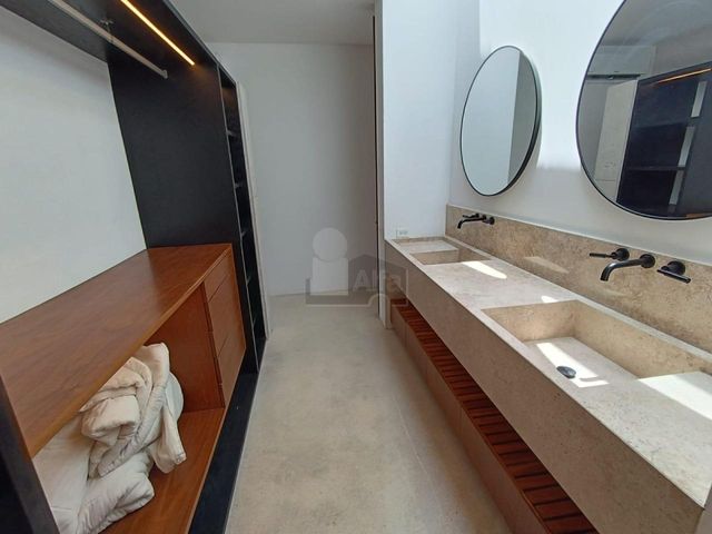 place photo 71
