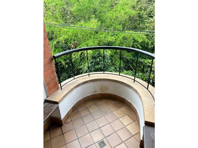 place photo 48