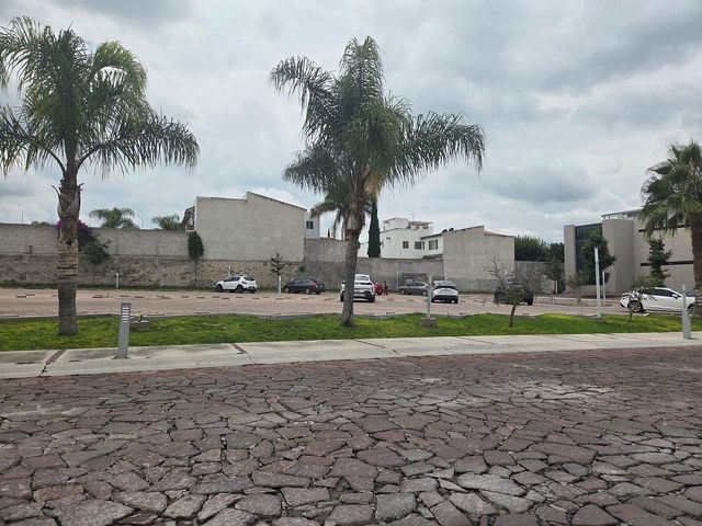 place photo 32