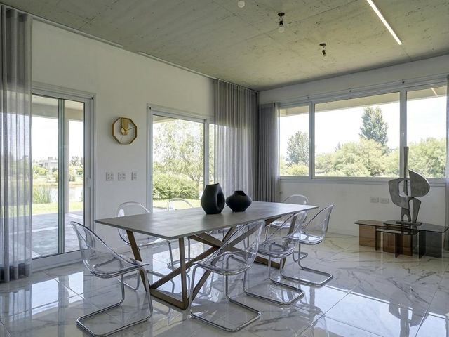 place photo 76