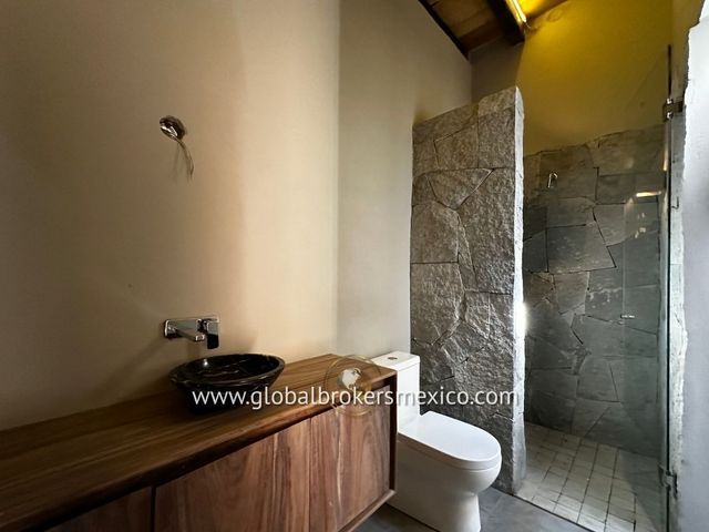 place photo 47