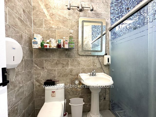 place photo 28