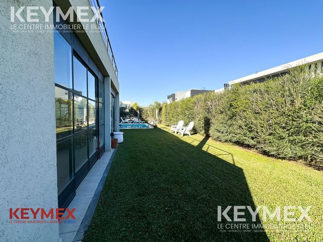 place photo 48