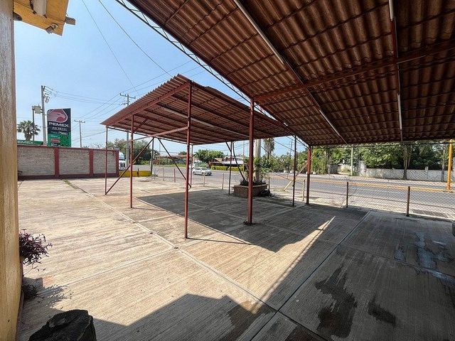 place photo 18