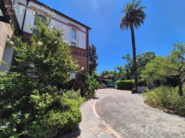 place photo 32