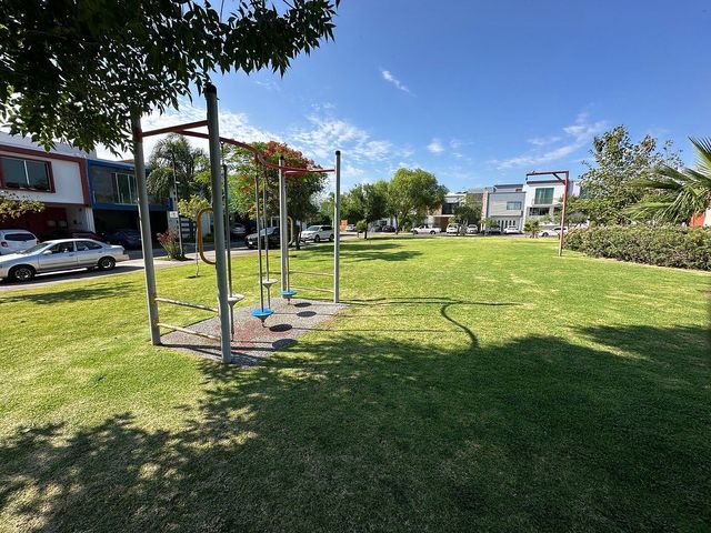 place photo 38