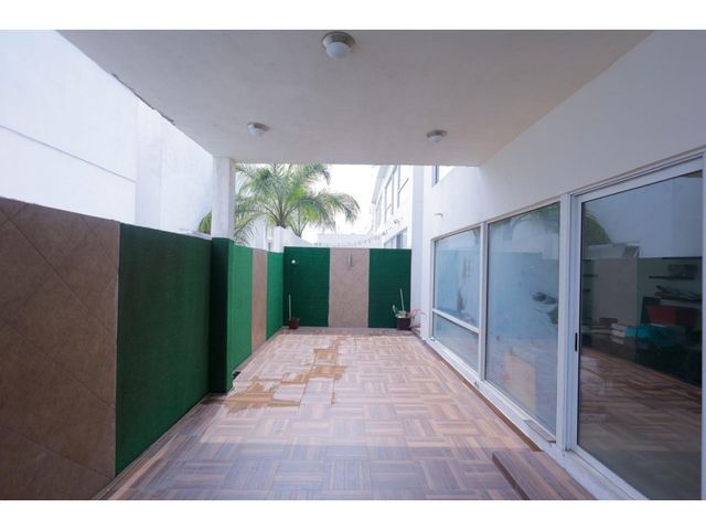 place photo 30