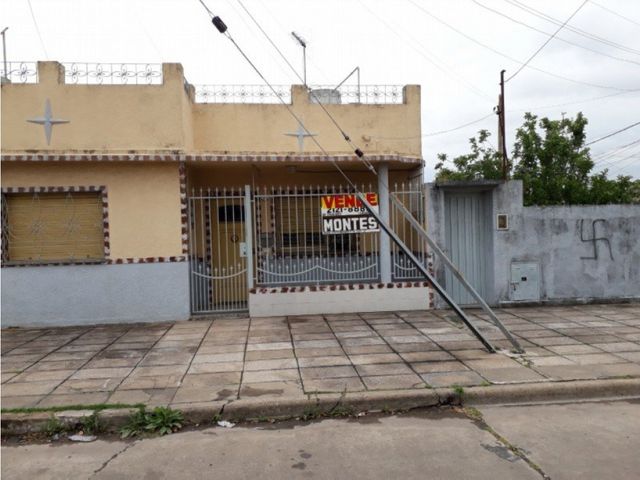 CASA BARRIO SAN CARLOS