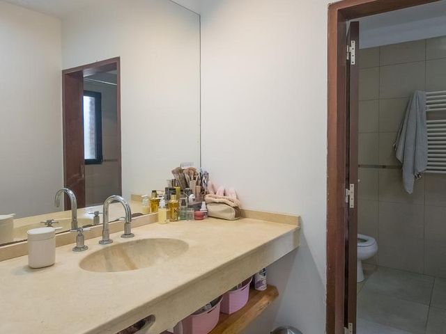 place photo 52