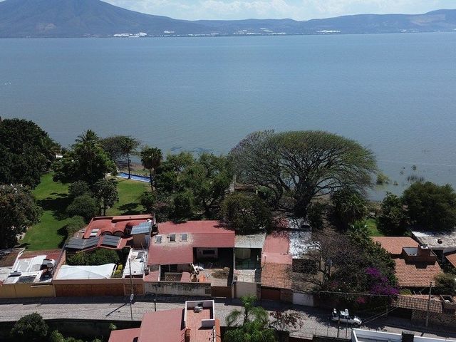 place photo 23