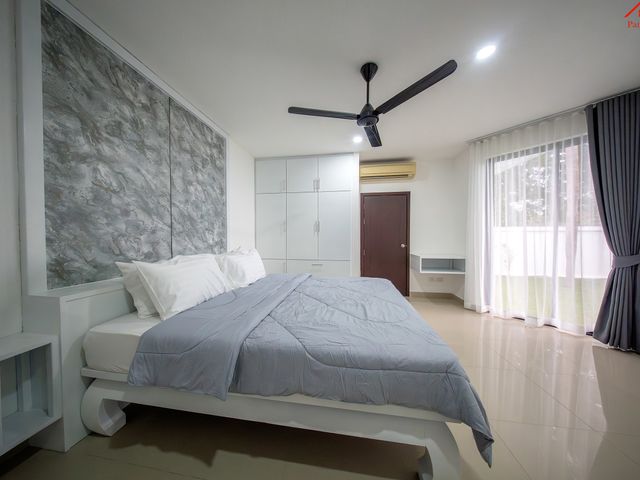 place photo 52