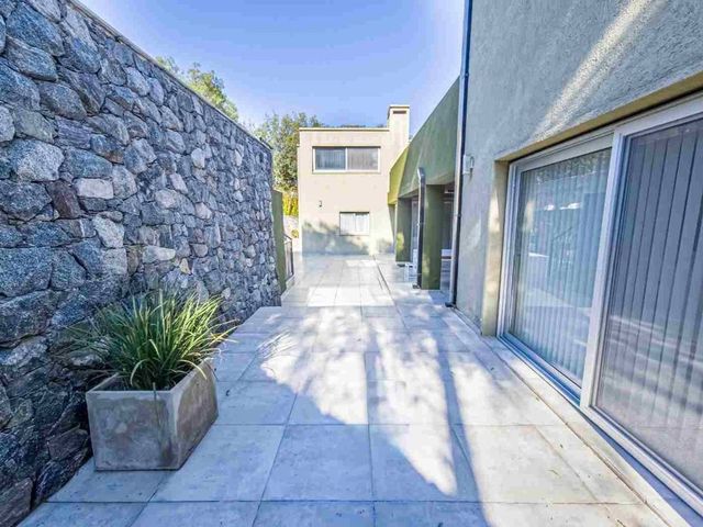place photo 75