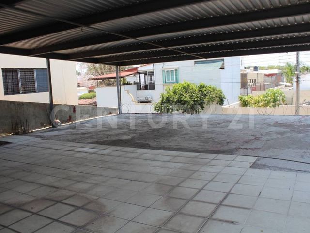 place photo 34