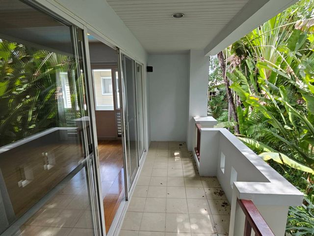 place photo 58