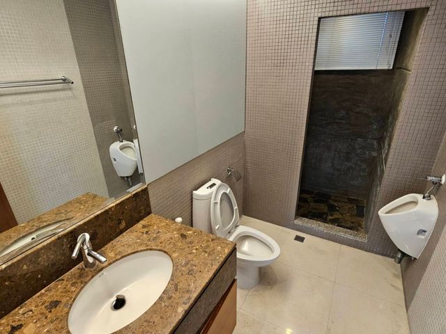 place photo 99