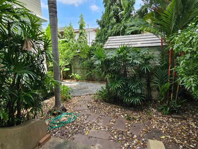 place photo 85