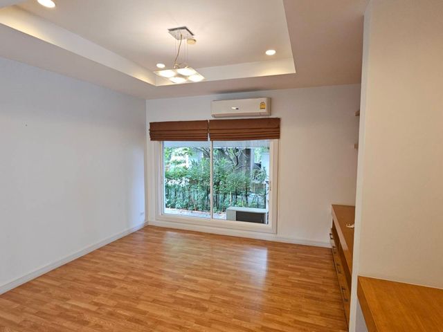 place photo 92