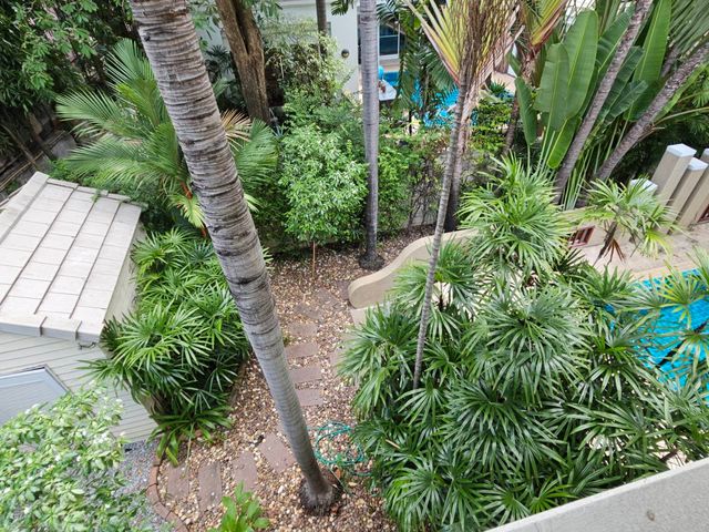 place photo 38