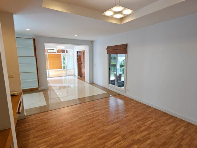 place photo 91