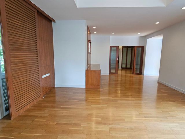 place photo 57