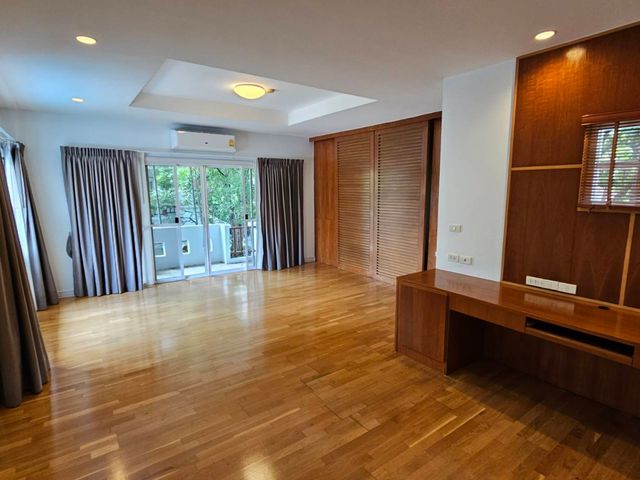 place photo 59