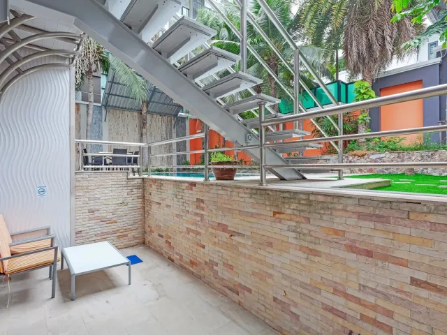 place photo 36