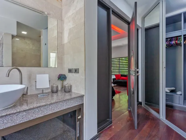 place photo 76